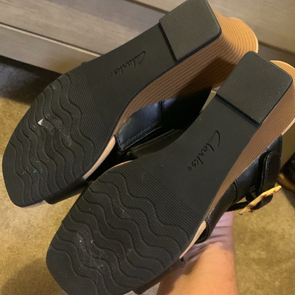 Clarks Wedged Sandals - Picture 4 of 5
